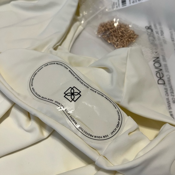 *NWT* Devon Windsor Mountain One Piece L - Picture 7 of 9